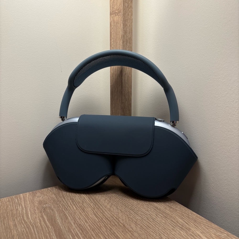 Apple AirPods Max - Blue - Picture 3 of 11
